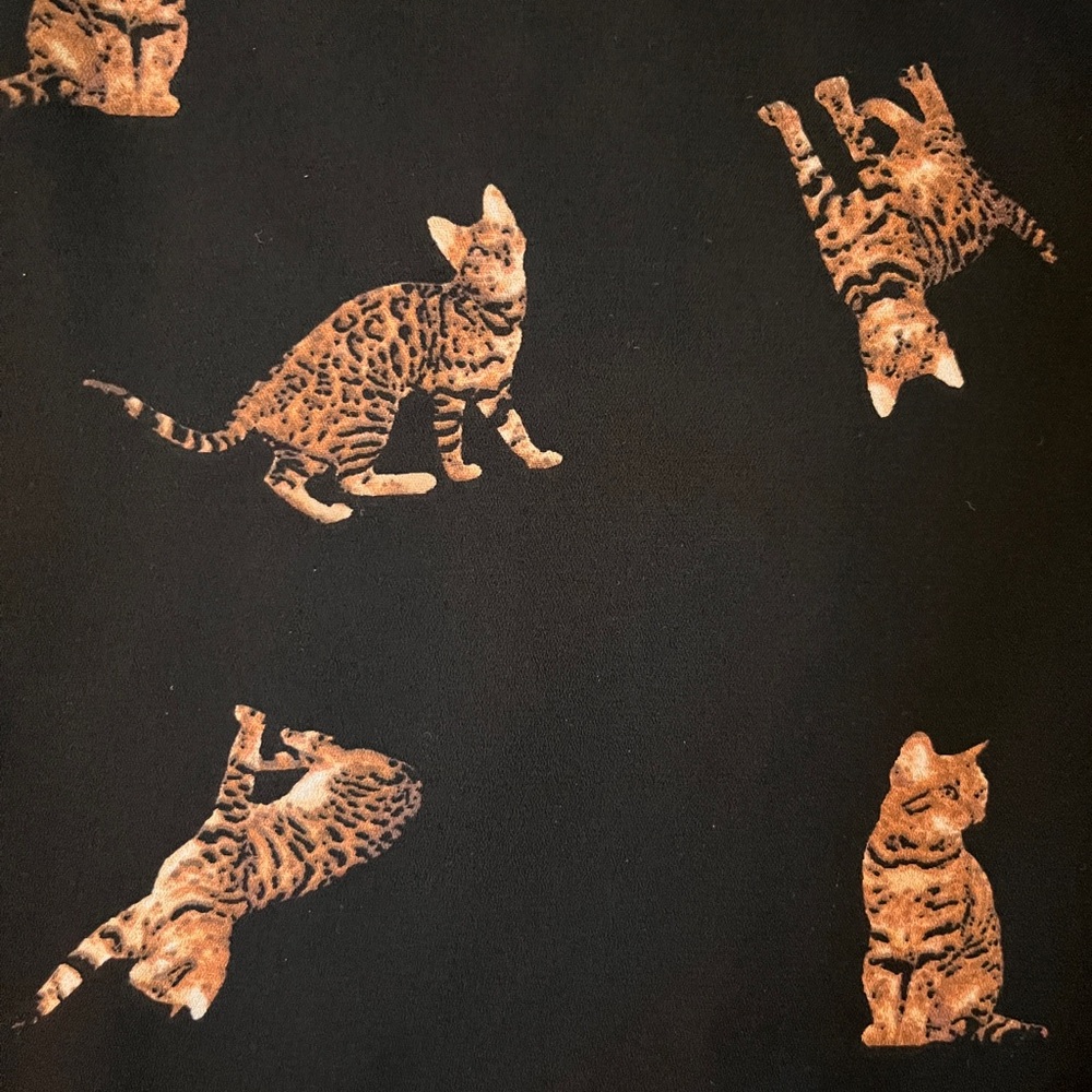 Suzy Shier Black Cat Print Women’s Shirt